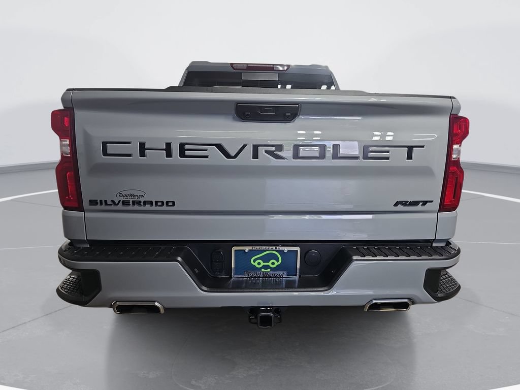 Used 2024 Chevrolet Silverado 1500 RST AWD/4WD image 5