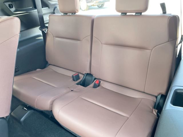 Used 2025 Mitsubishi Outlander SEL image 14