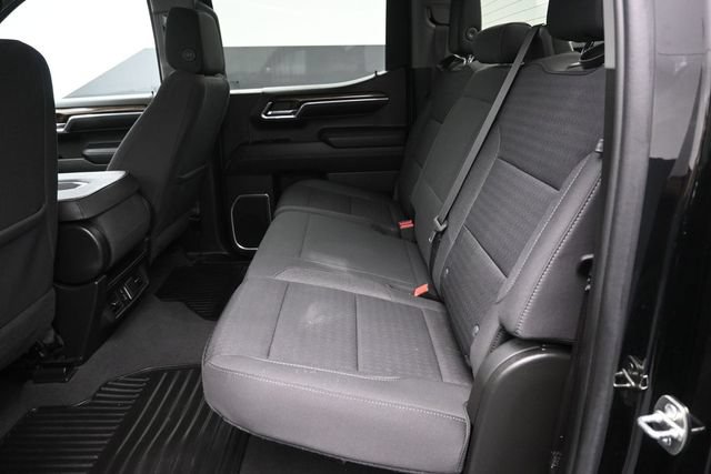 Used 2023 Chevrolet Silverado 1500 LT AWD/4WD image 7