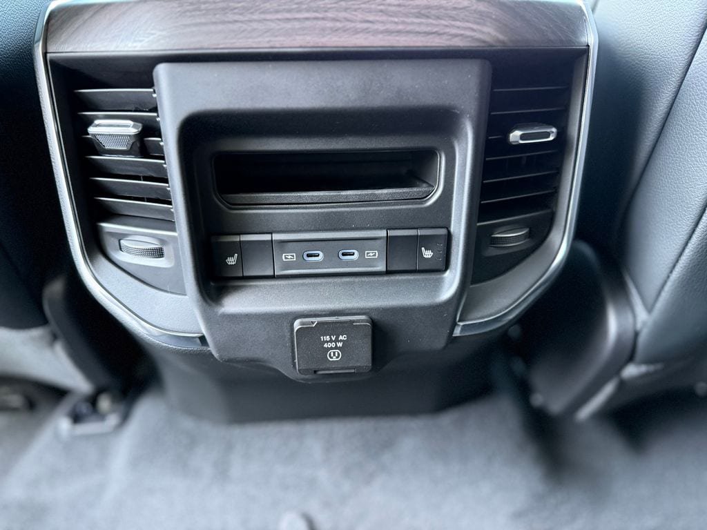 New 2026 RAM 1500 Laramie w/ Night Edition AWD/4WD image 33