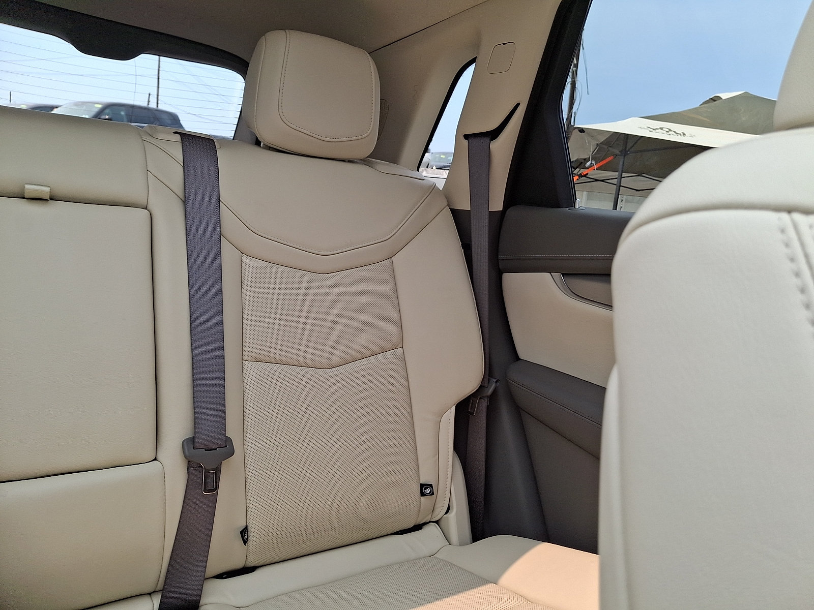Used 2020 Cadillac XT5 Premium Luxury FWD image 16