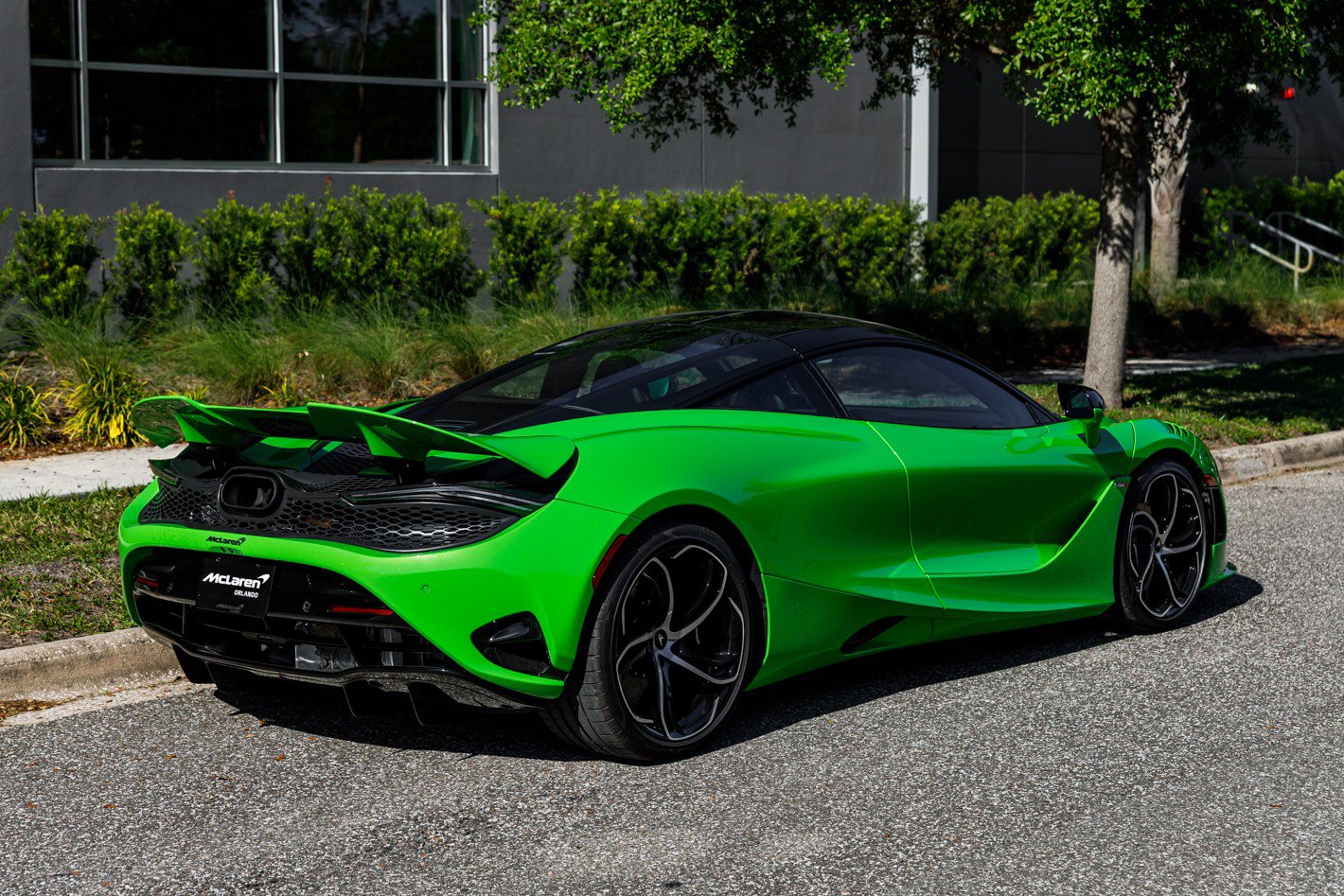 Used 2024 McLaren 750S image 19