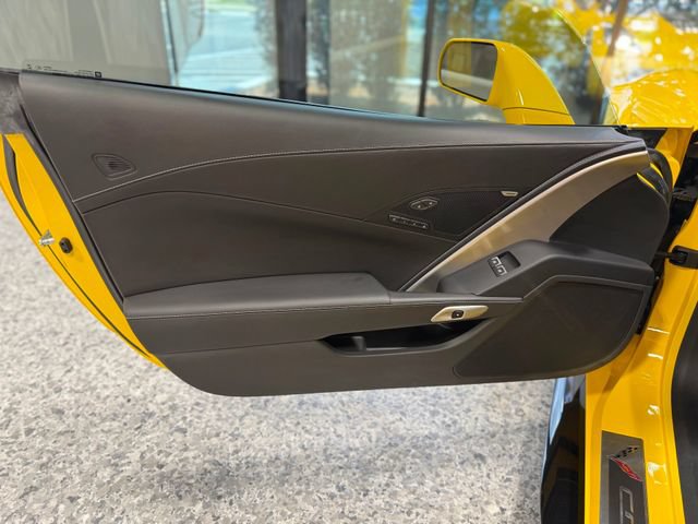 Used 2018 Chevrolet Corvette Z06 RWD image 18