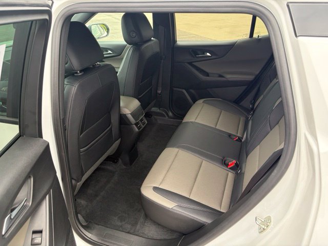 Used 2026 Chevrolet Equinox LT w/ Convenience Package II AWD/4WD image 12