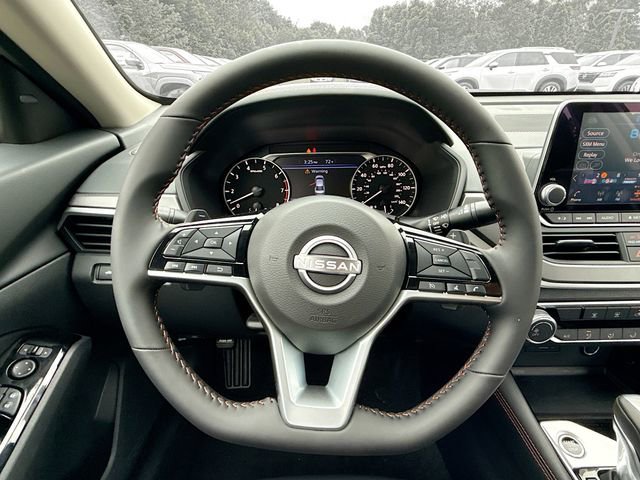 New 2025 Nissan Altima 2.5 SR image 7
