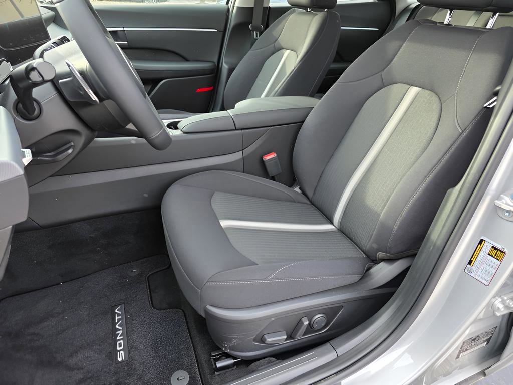 New 2026 Hyundai Sonata SEL FWD image 13