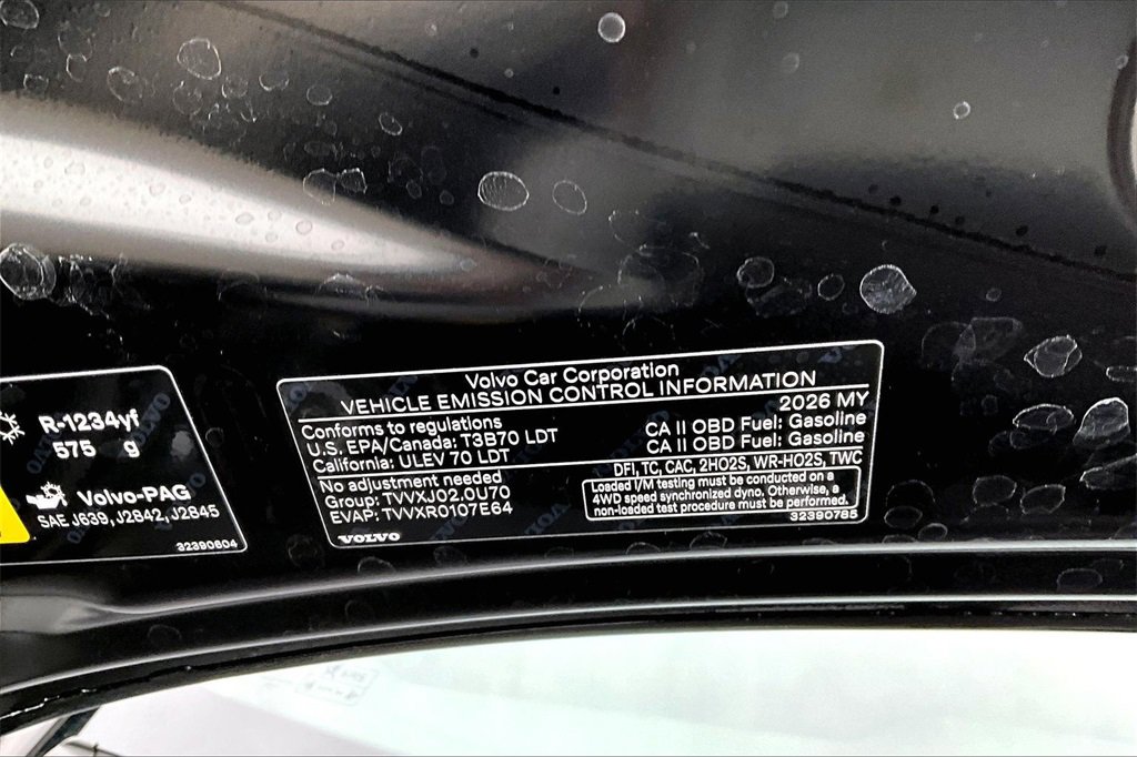 Certified 2026 Volvo XC40 B5 Core w/ Climate Package image 31