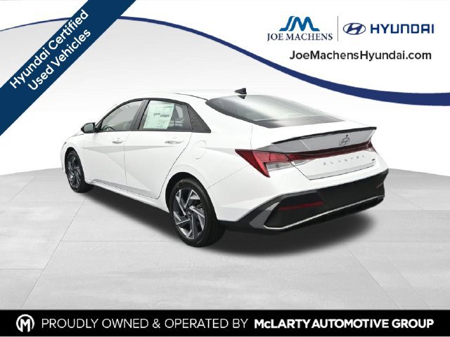 Certified 2025 Hyundai Elantra SEL FWD image 9