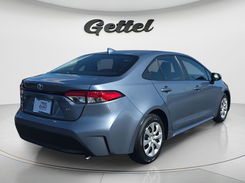 Used 2024 Toyota Corolla LE FWD image 5