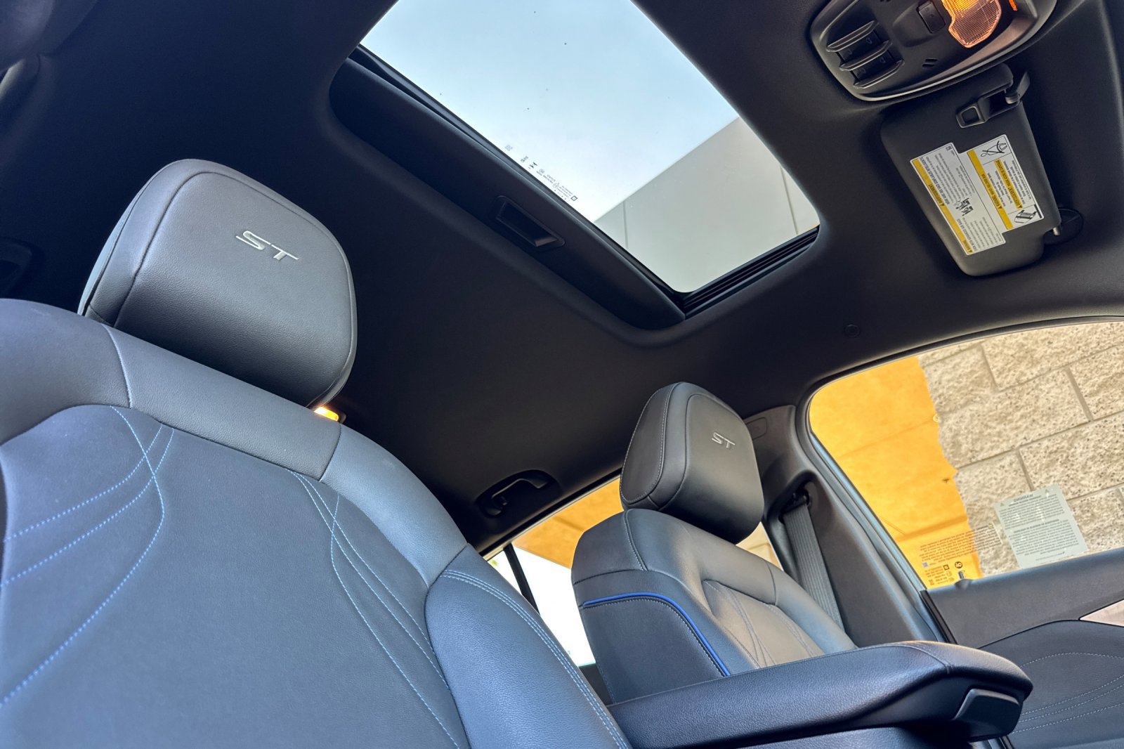 Certified 2025 Buick Envista Sport Touring w/ Convenience I Package FWD image 18