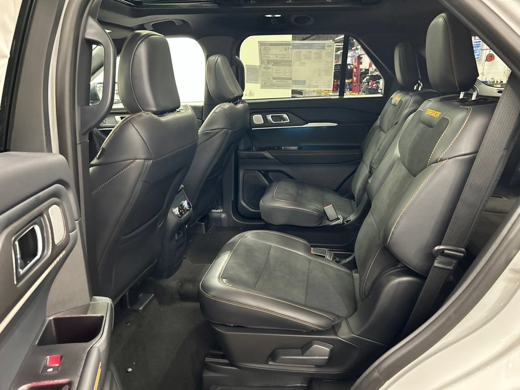 New 2027 Ford Explorer Tremor w/ Sun And Sound Package AWD/4WD image 30