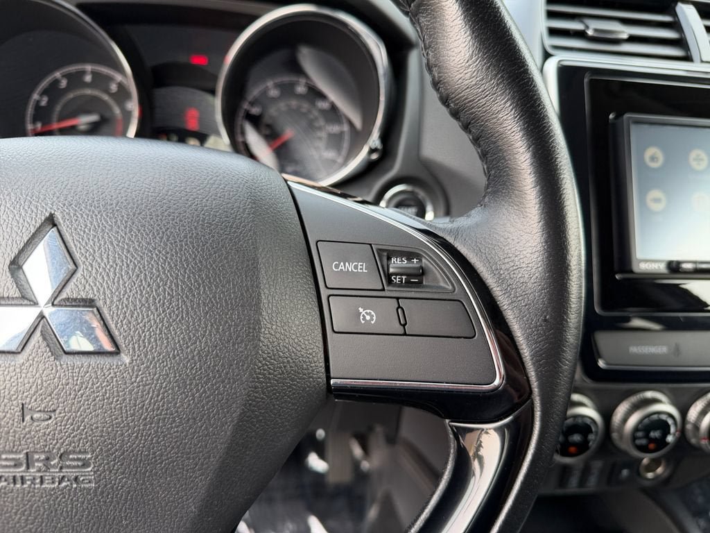 Used 2021 Mitsubishi Outlander Sport SE FWD image 16