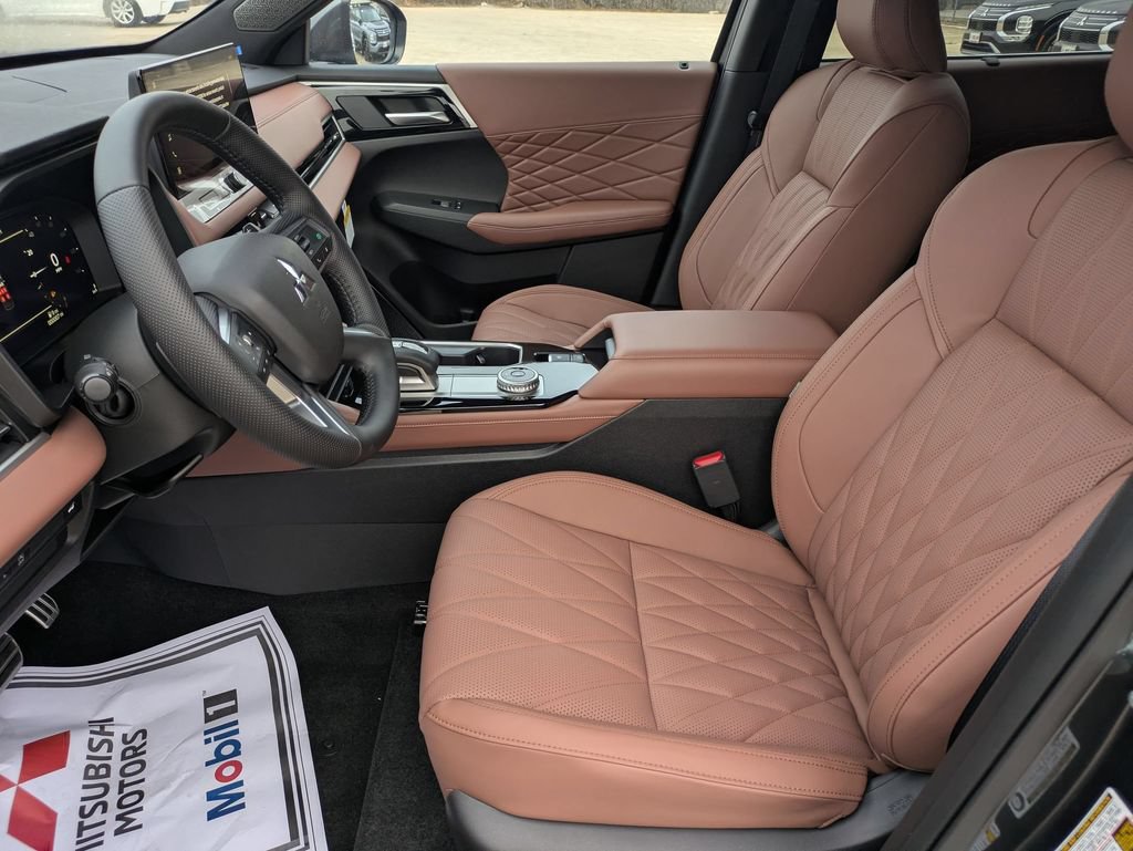 New 2026 Mitsubishi Outlander SEL FWD image 10