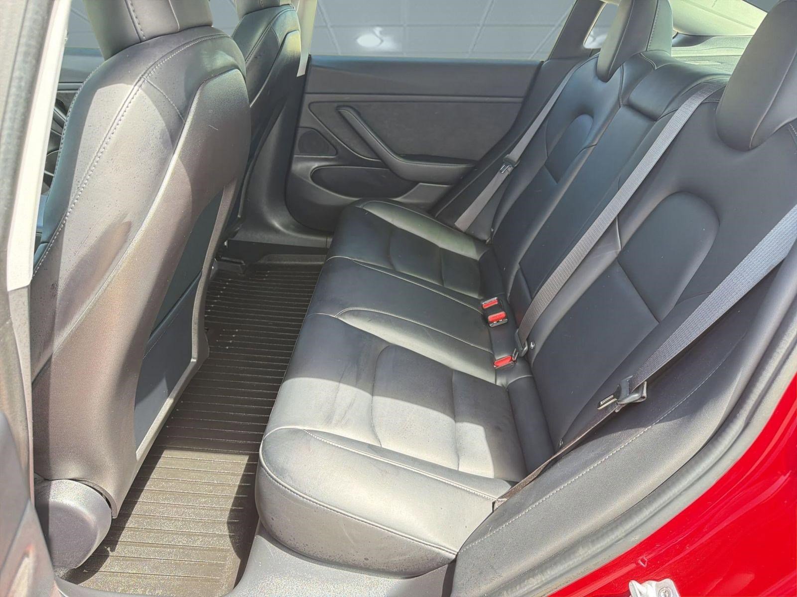 Used 2018 Tesla Model 3 Long Range image 15