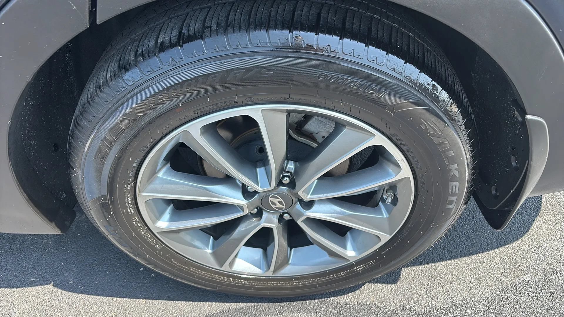 Used 2019 Hyundai Santa Fe XL SE w/ SE Premium Package 02 FWD image 30