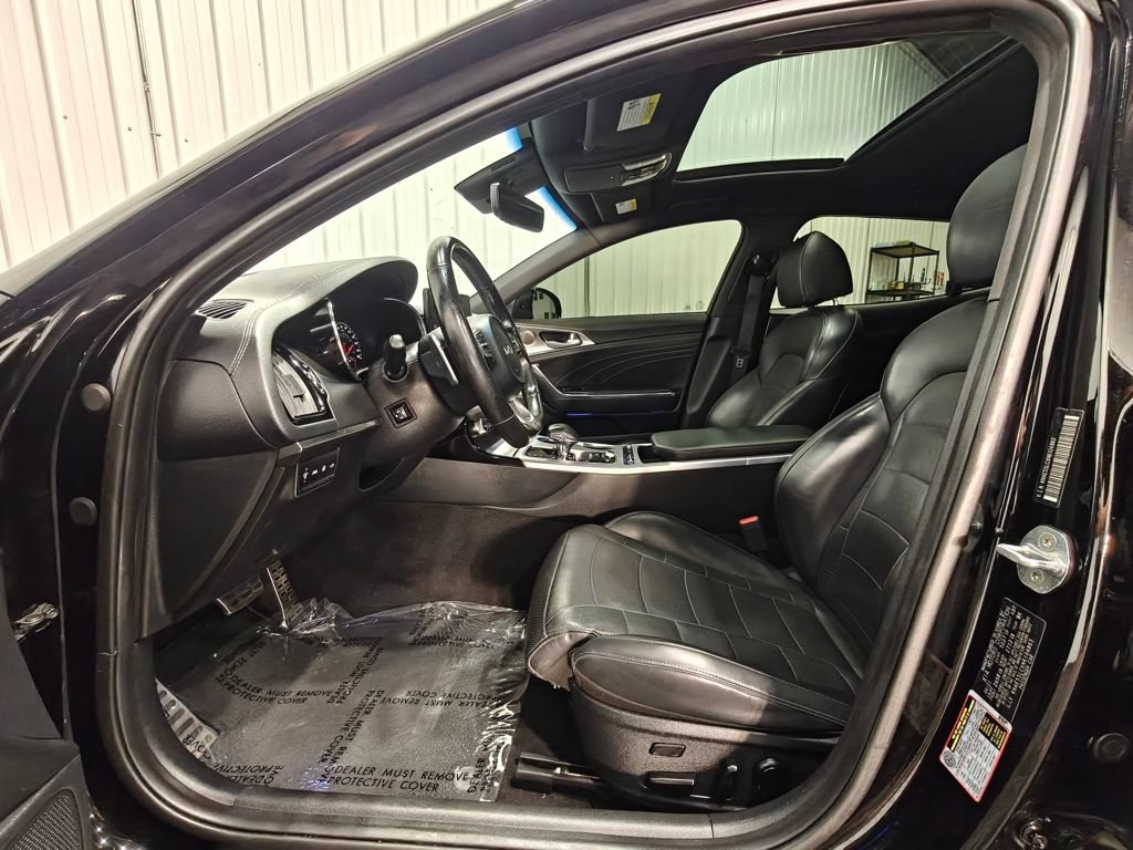 Used 2022 Kia Stinger GT2 RWD image 31