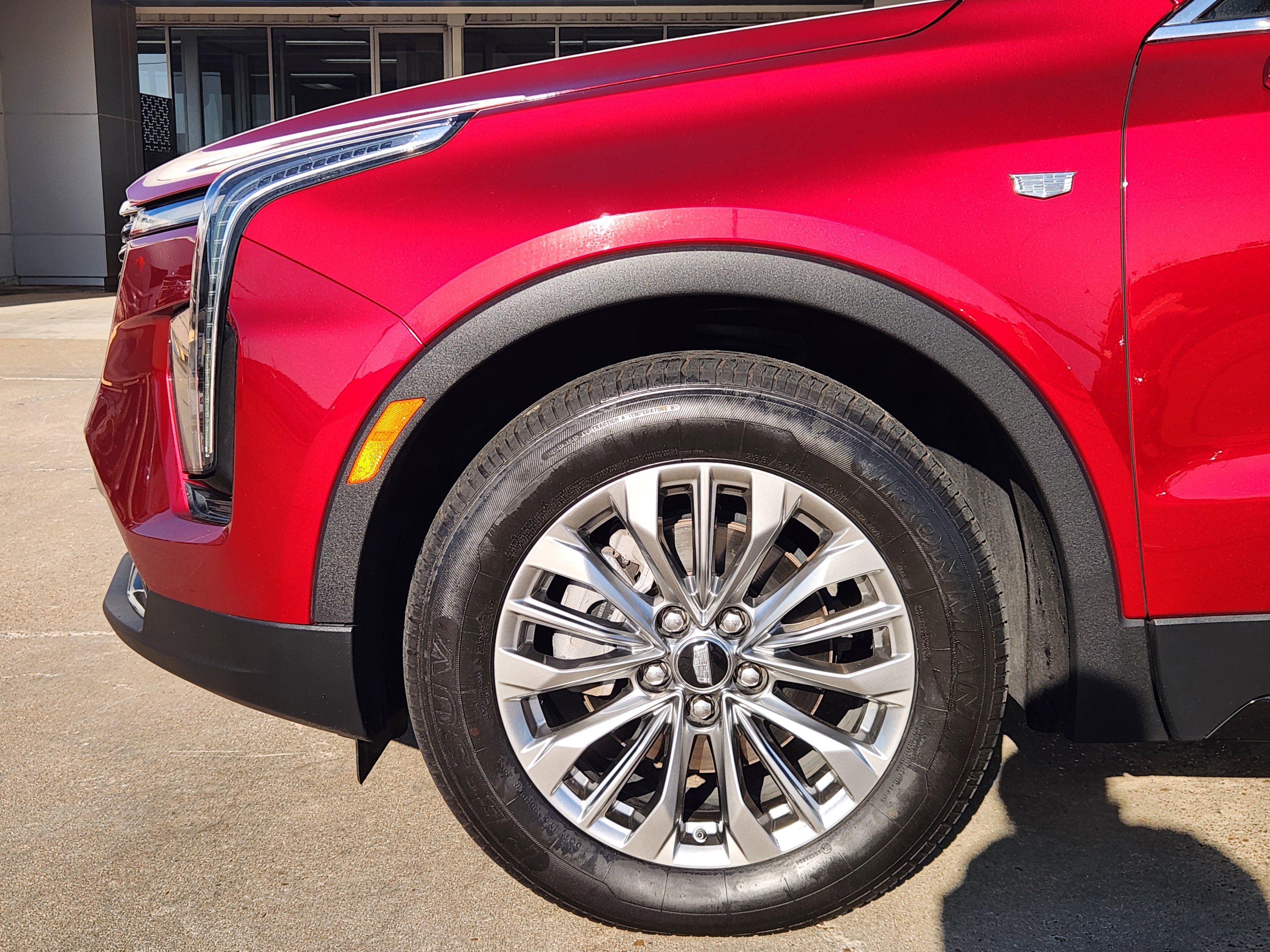Certified 2024 Cadillac XT4 Premium Luxury AWD/4WD image 8