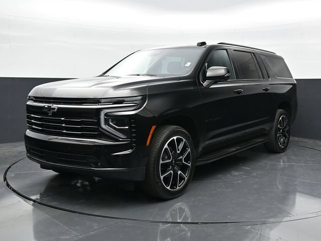 Used 2025 Chevrolet Suburban RST w/ Comfort Package AWD/4WD image 5