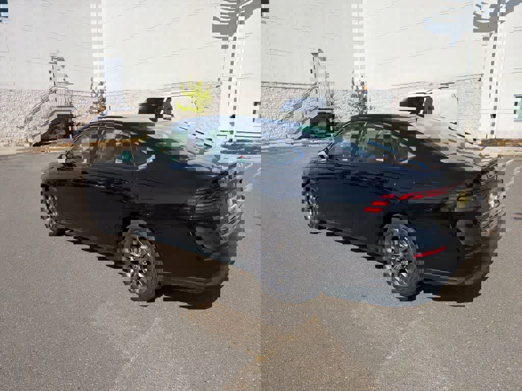 Used 2023 Honda Accord EX image 8