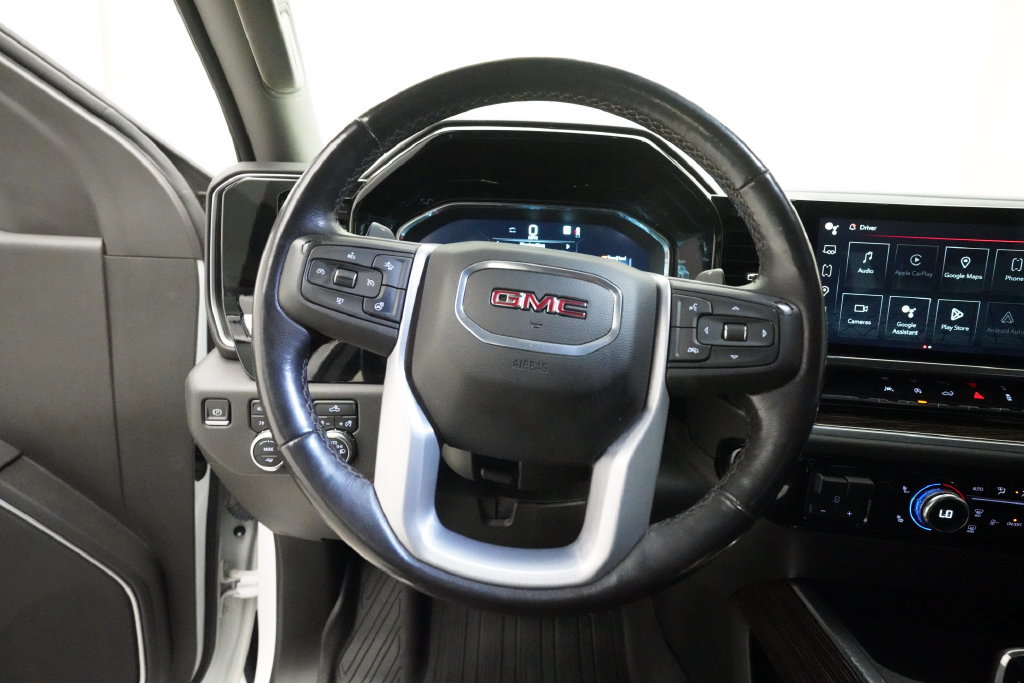 Used 2022 GMC Sierra 1500 Elevation w/ Preferred Package AWD/4WD image 4