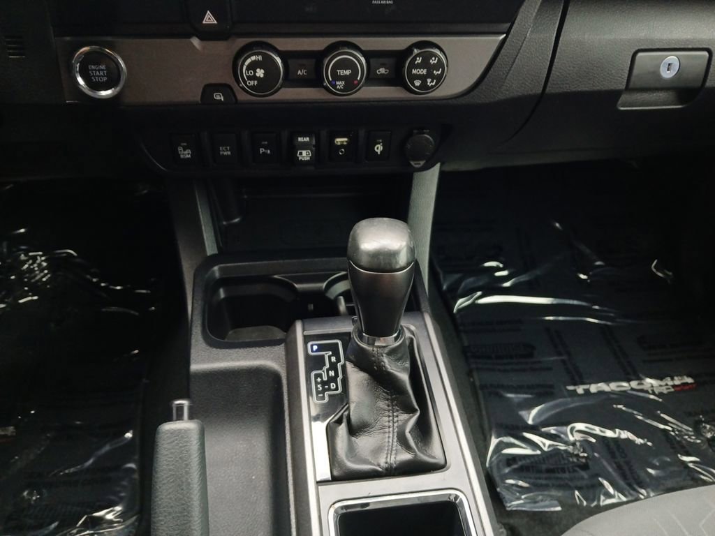 Used 2019 Toyota Tacoma TRD Sport w/ Technology Package RWD image 10