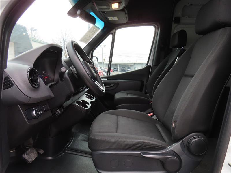 Used 2021 Mercedes-Benz Sprinter 2500 w/ Driver Convenience Package image 20