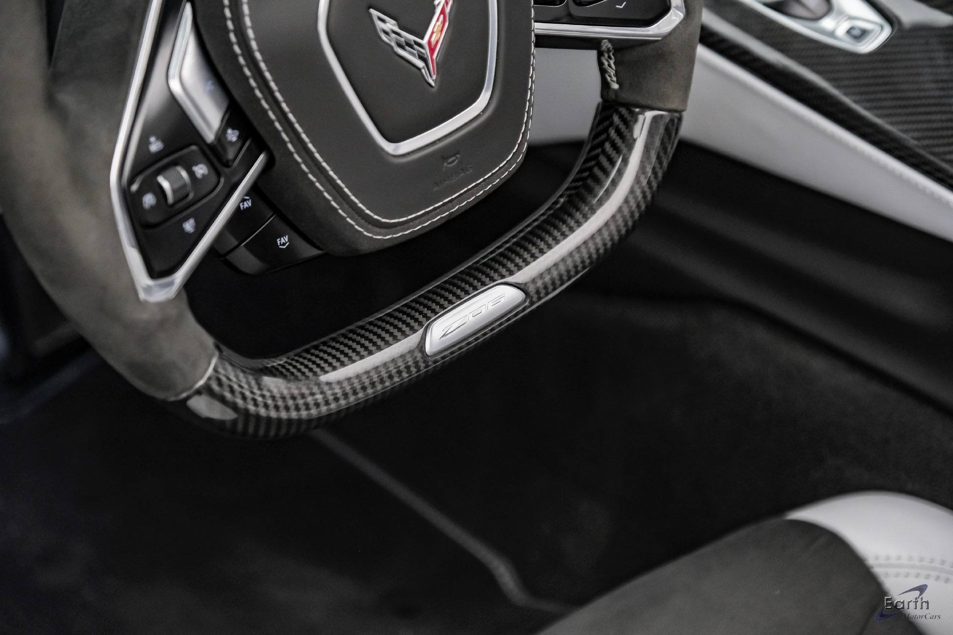 Used 2024 Chevrolet Corvette Z06 w/ Z07 Performance Package RWD image 56