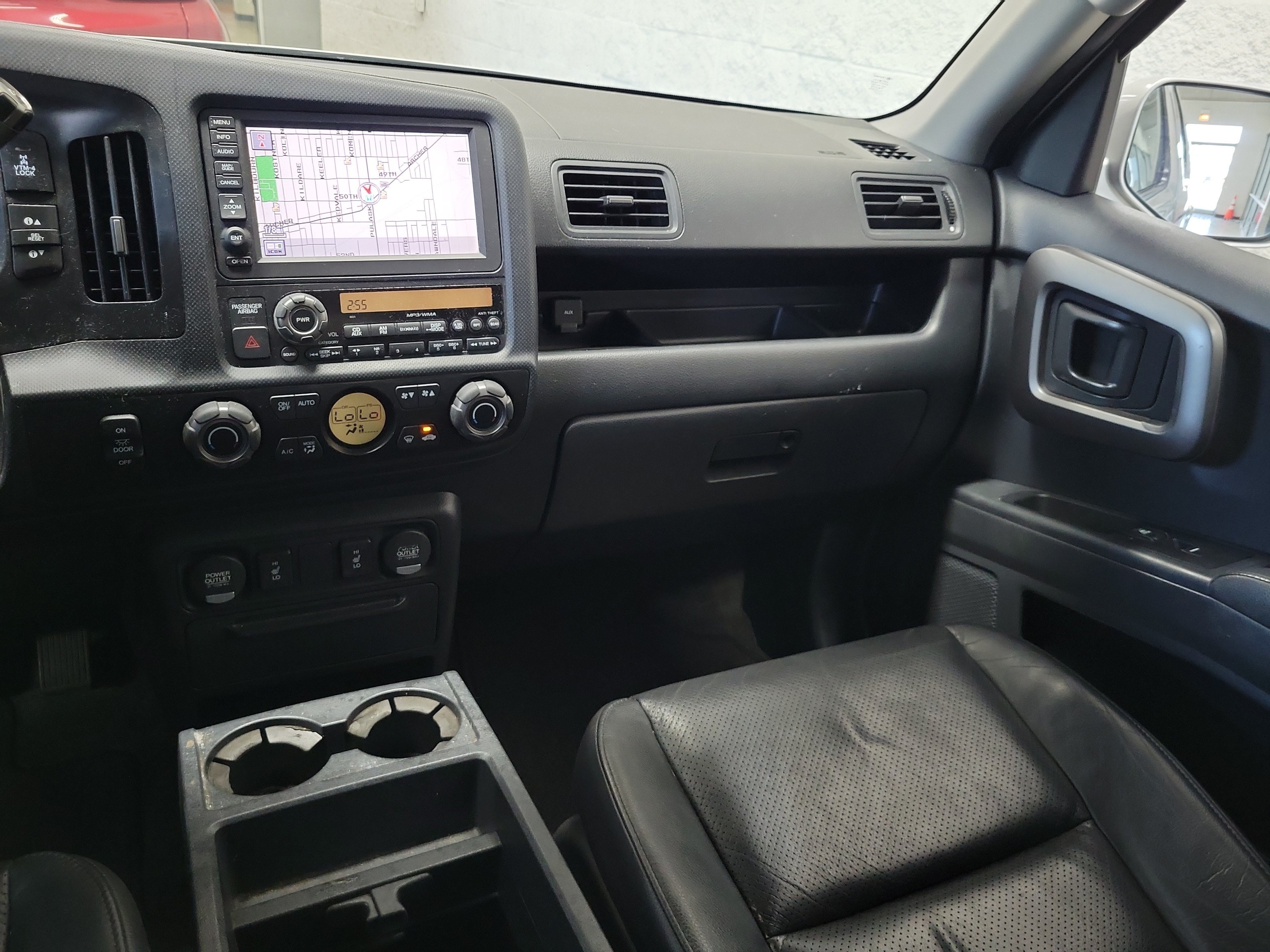Used 2014 Honda Ridgeline SE image 13