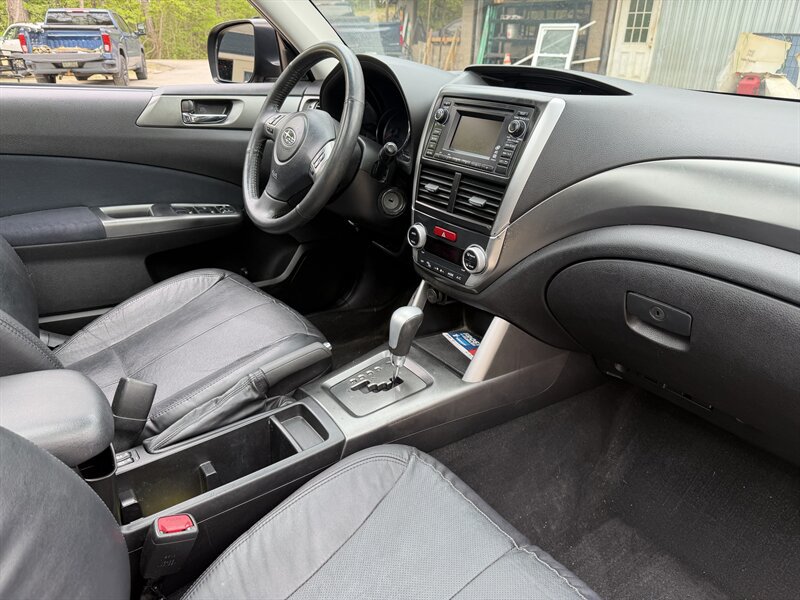 Used 2011 Subaru Forester 2.5XT Touring AWD/4WD image 21