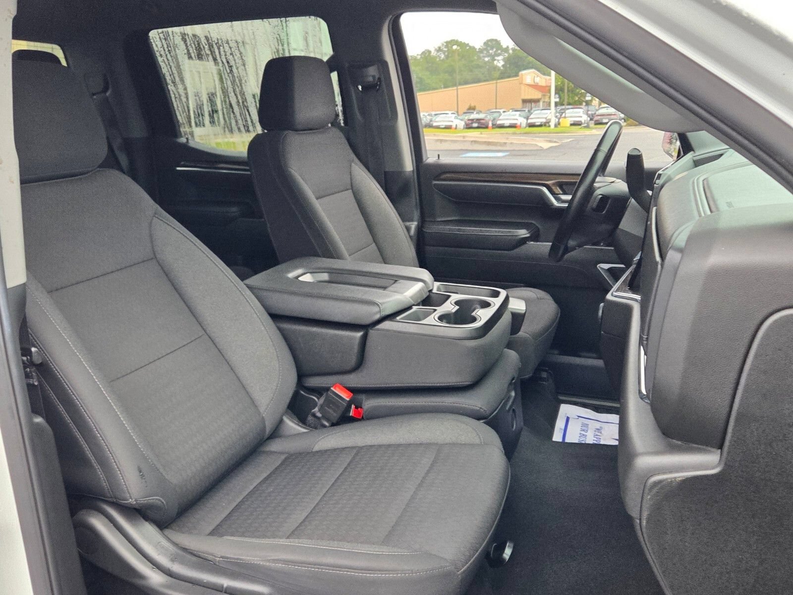 Used 2025 Chevrolet Silverado 1500 LT RWD image 16