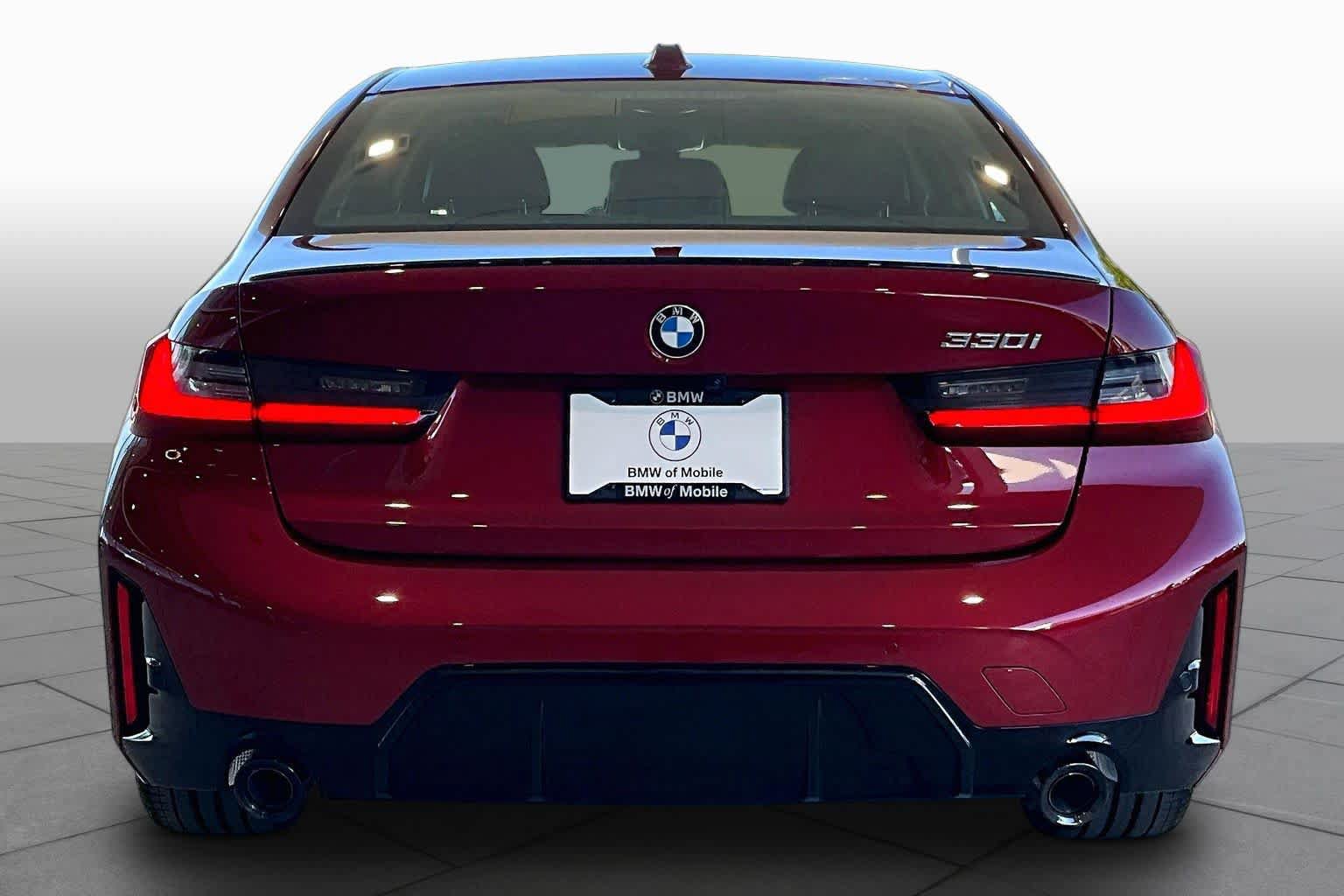 New 2026 BMW 330i Sedan w/ M Sport Package RWD image 4