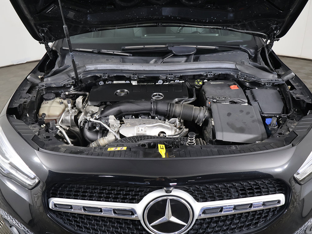 Used 2023 Mercedes-Benz GLA 250 4MATIC w/ Premium Package image 17