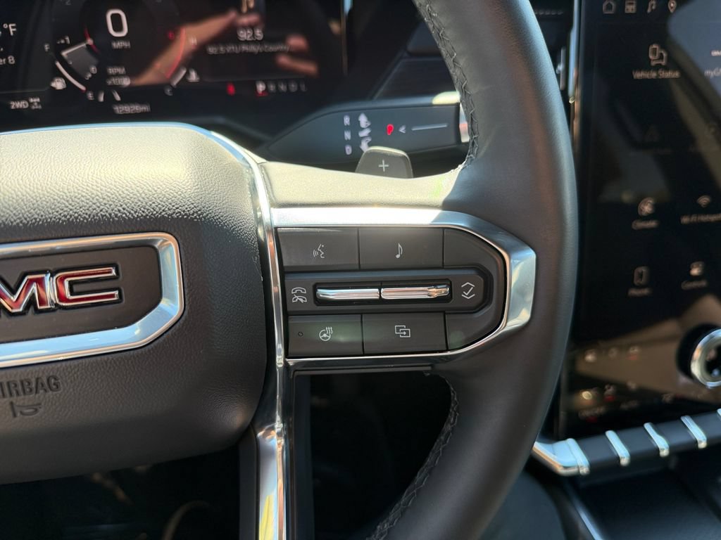 Used 2024 GMC Acadia Elevation w/ Black Edition AWD/4WD image 29