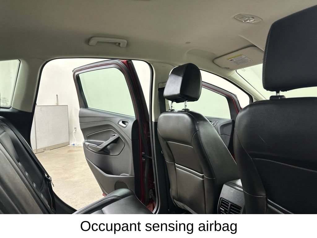 Used 2017 Ford C-MAX Energi SE w/ Equipment Group 402A FWD image 26