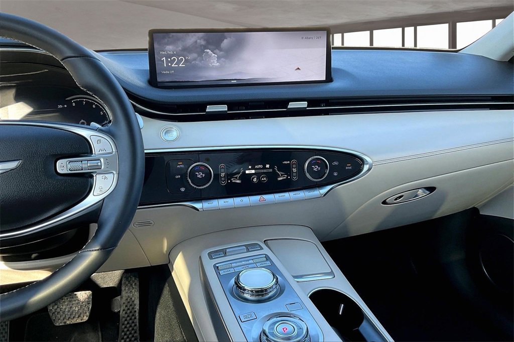 Used 2023 Genesis GV70 2.5T Select w/ Select Package image 9