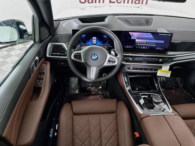 Used 2026 BMW X5 xDrive50e w/ M Sport Package AWD/4WD image 24