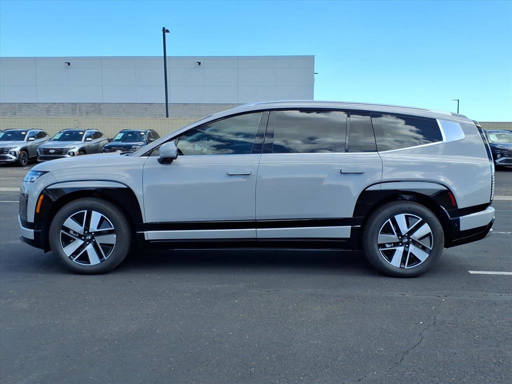 New 2026 Hyundai Ioniq 9 SEL image 2