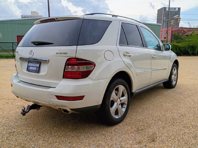 Used 2009 Mercedes-Benz ML 320 BlueTEC 4MATIC image 13