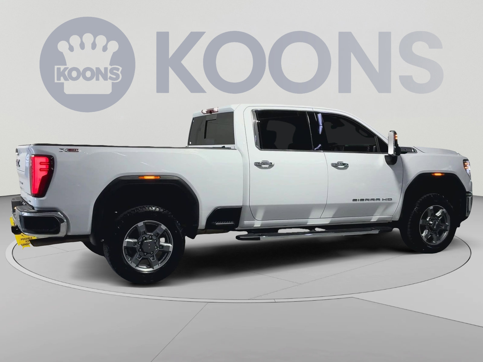 Used 2025 GMC Sierra 2500 SLT w/ SLT Premium Package AWD/4WD image 2