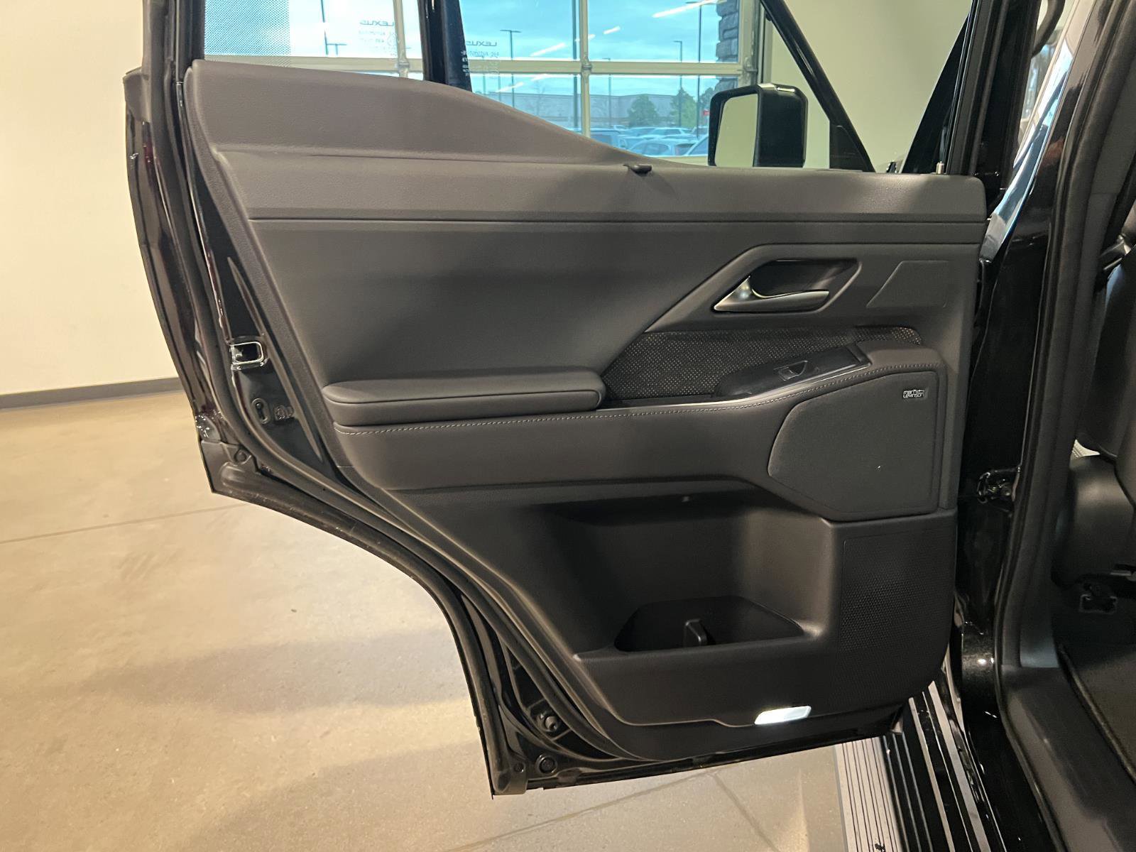 Used 2026 Lexus GX 550 w/ Cold Area Package image 35