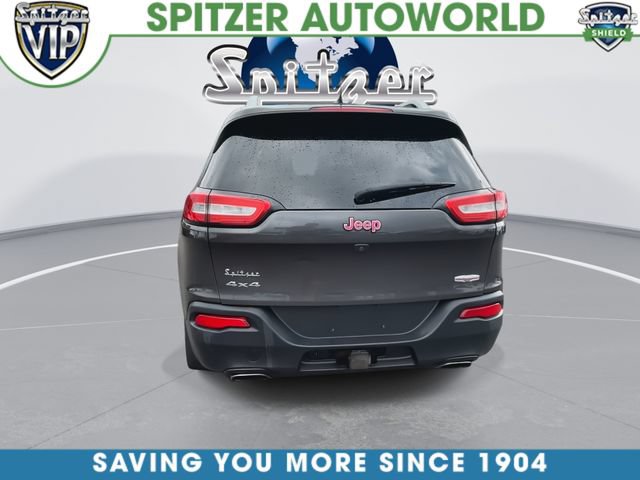 Used 2017 Jeep Cherokee Latitude w/ Cold Weather Group AWD/4WD image 7