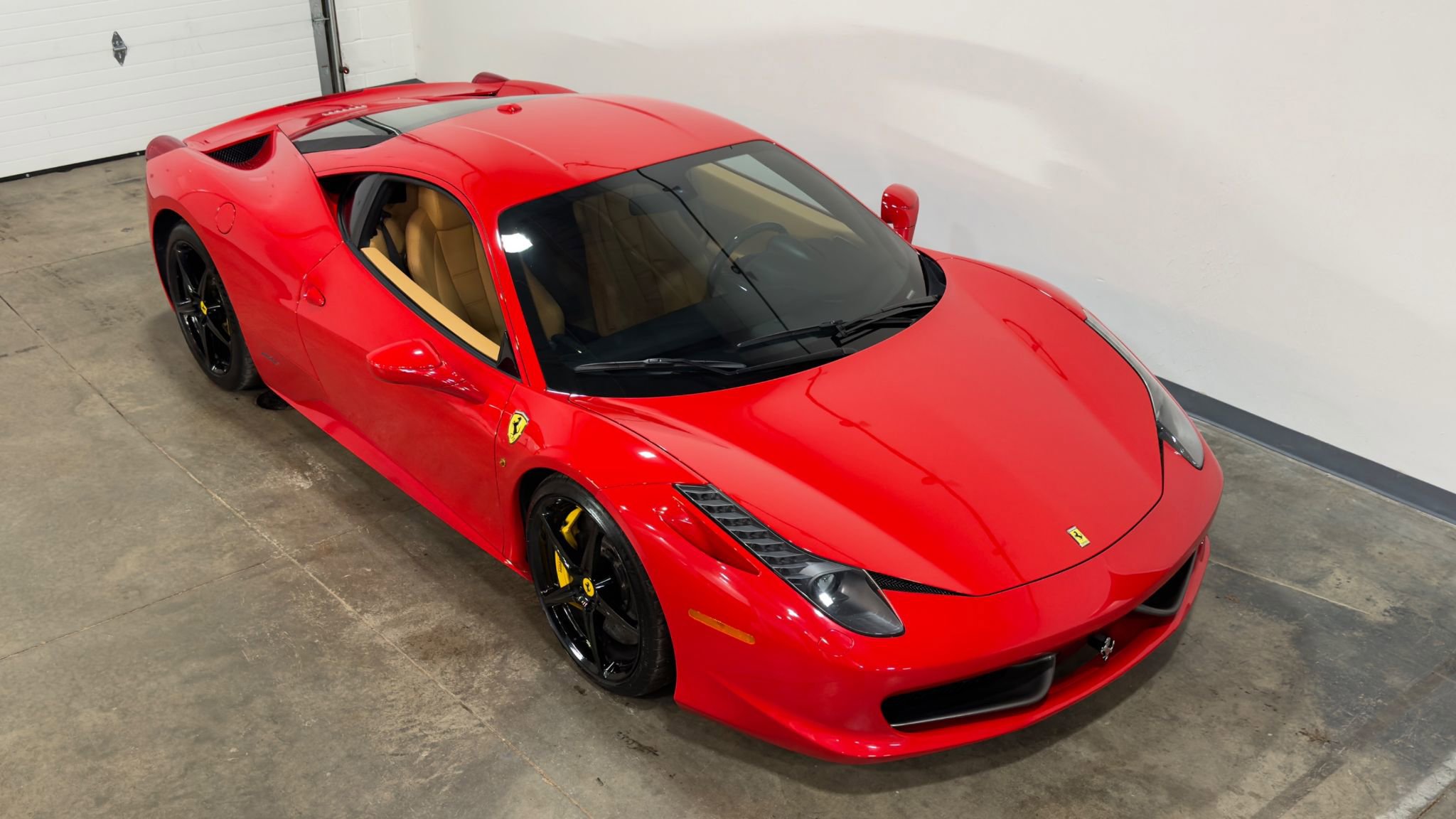 Used 2011 Ferrari 458 Italia Coupe image 2