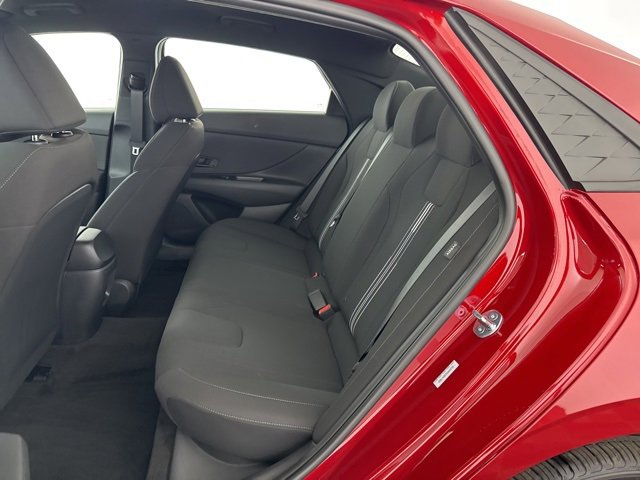 Certified 2025 Hyundai Elantra Sport w/ Cargo Package image 30