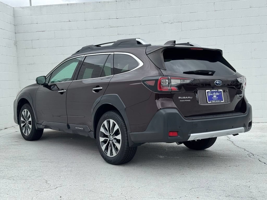 Used 2023 Subaru Outback Touring XT AWD/4WD image 12
