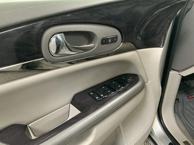 Used 2015 Buick Enclave Leather w/ Trailering Package image 15