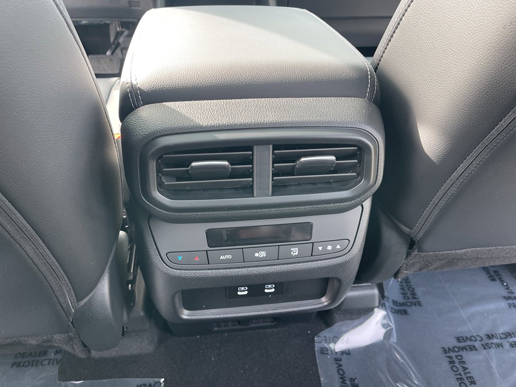 New 2026 Honda Pilot Touring image 25