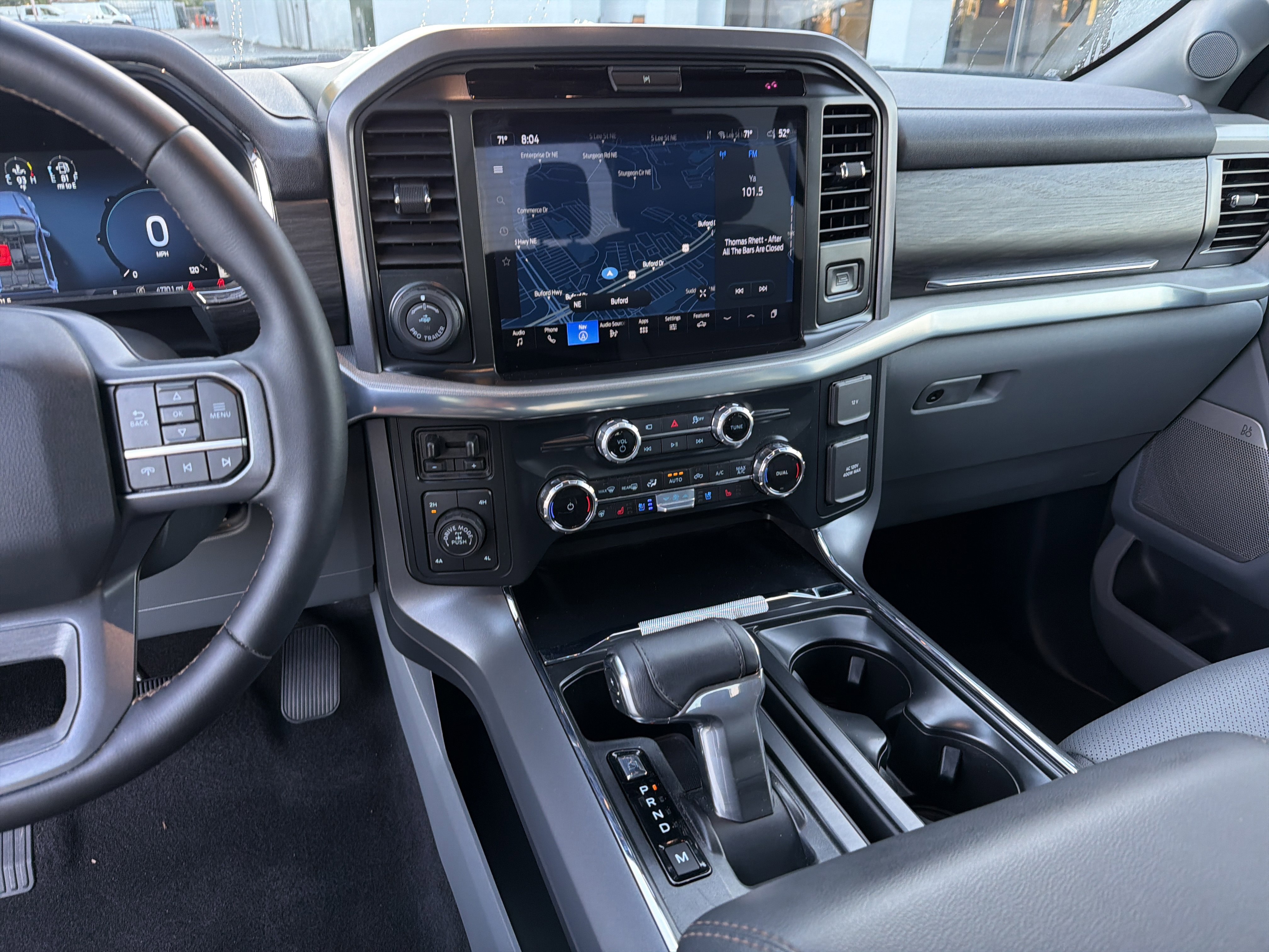 Used 2025 Ford F150 Lariat w/ Equipment Group 501A Mid image 29