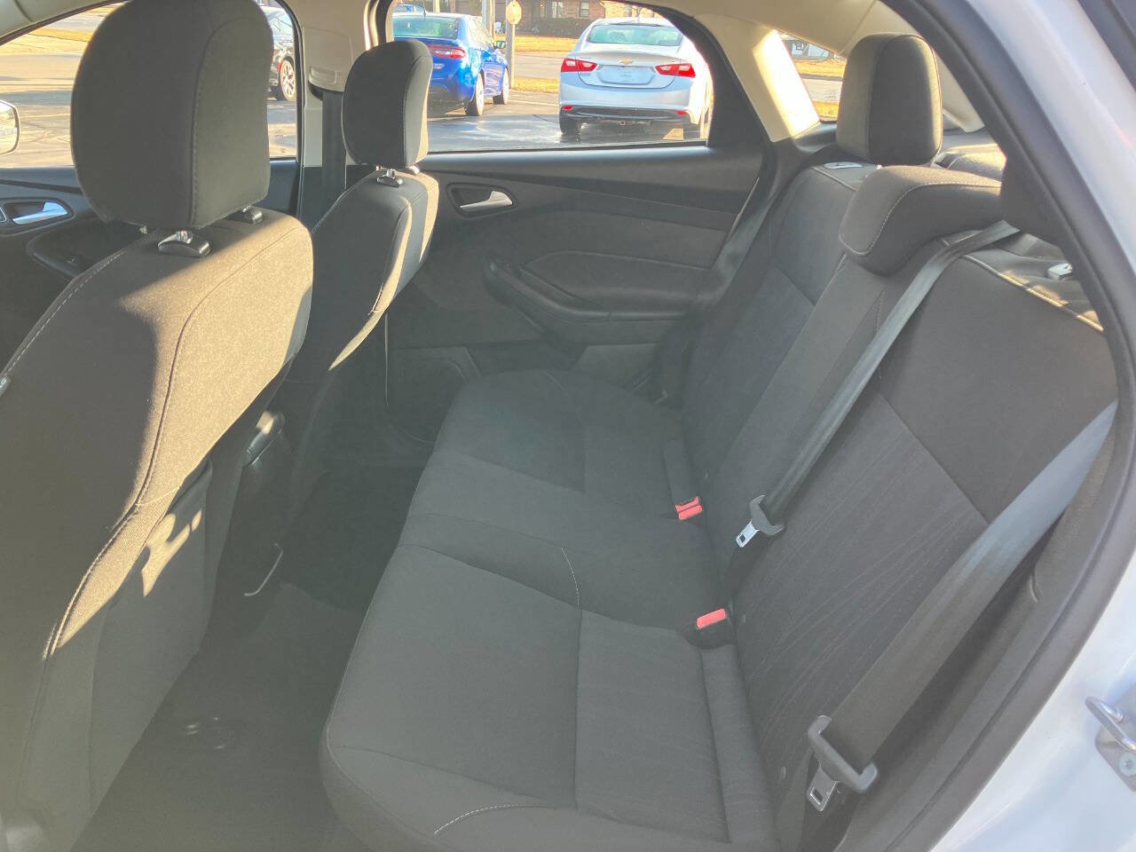 Used 2017 Ford Focus SE w/ Interior Protection Package image 12