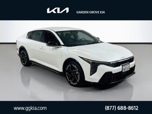 Certified 2025 Kia K4 GT-Line