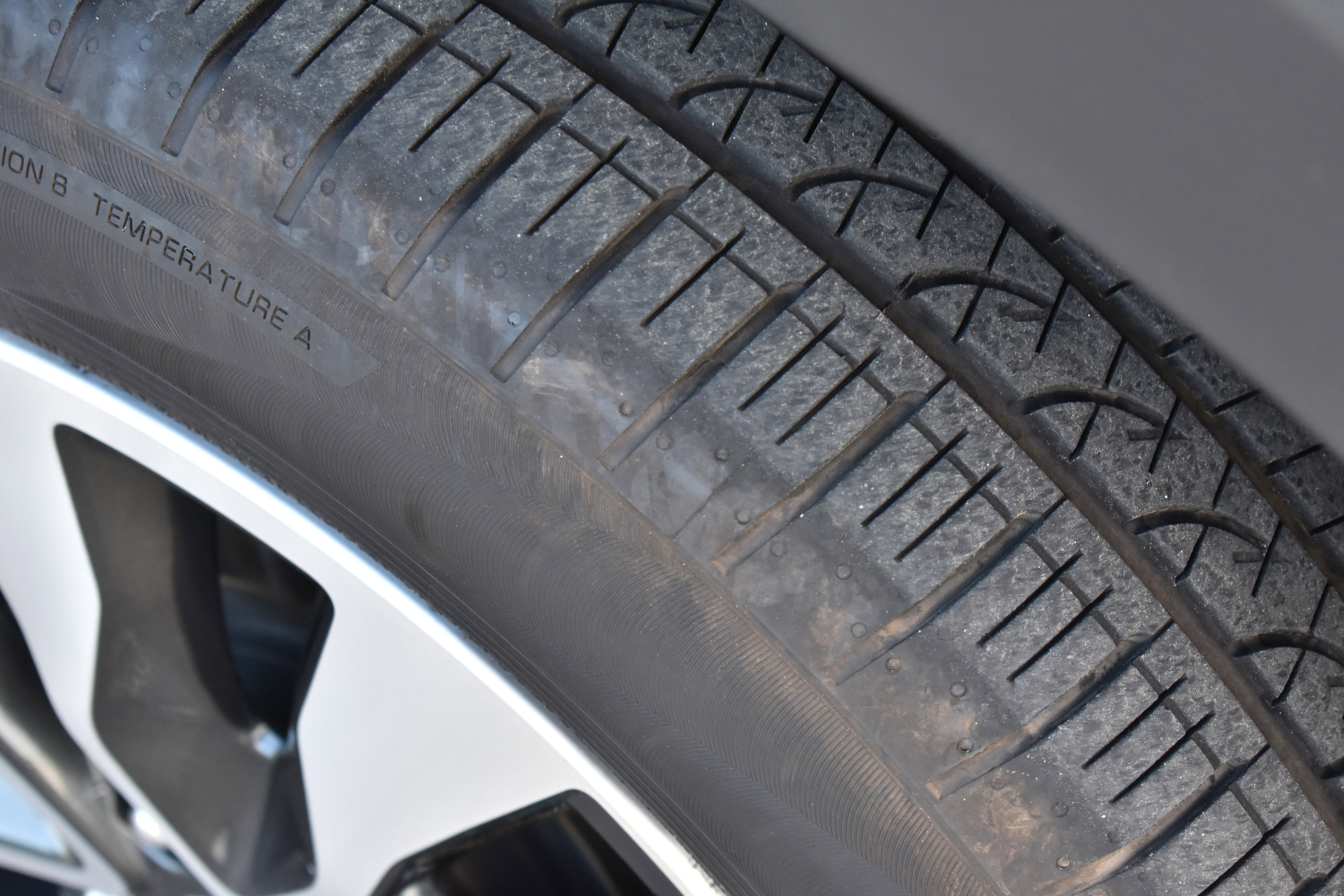 Used 2025 Subaru Outback Limited image 11